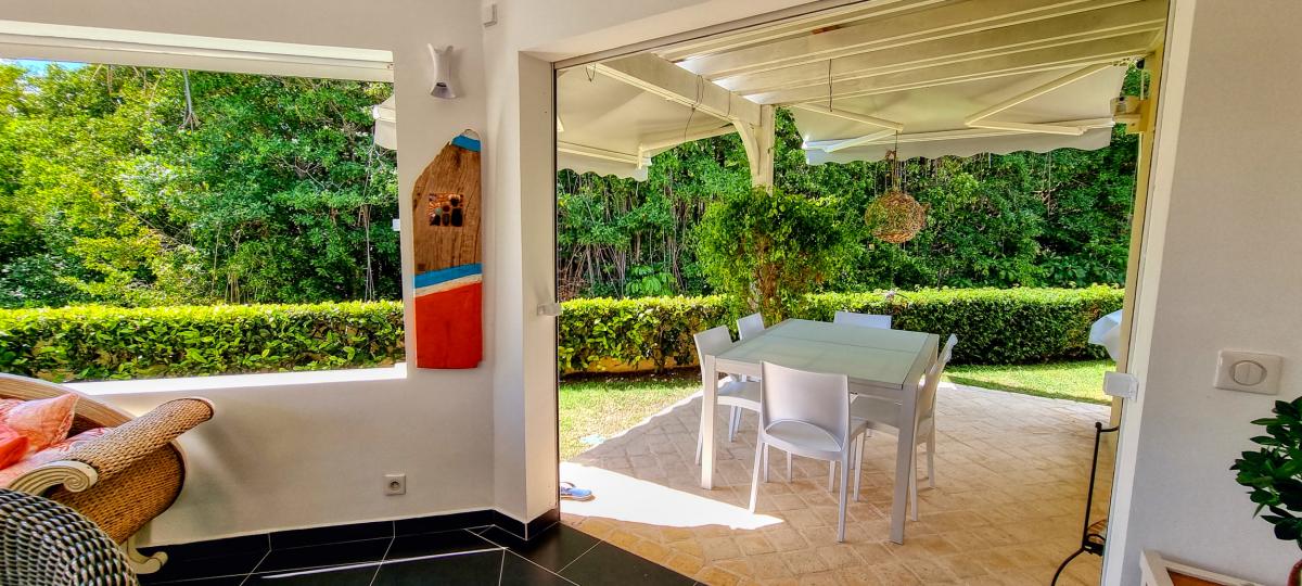 Location villa 5 chambres 10 personnes avec piscine à 100m de la plage à Saint François en Guadeloupe